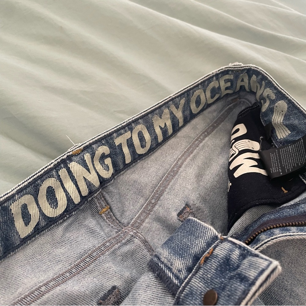 Low Rise Light Blue Jeans - Picture 5 of 8